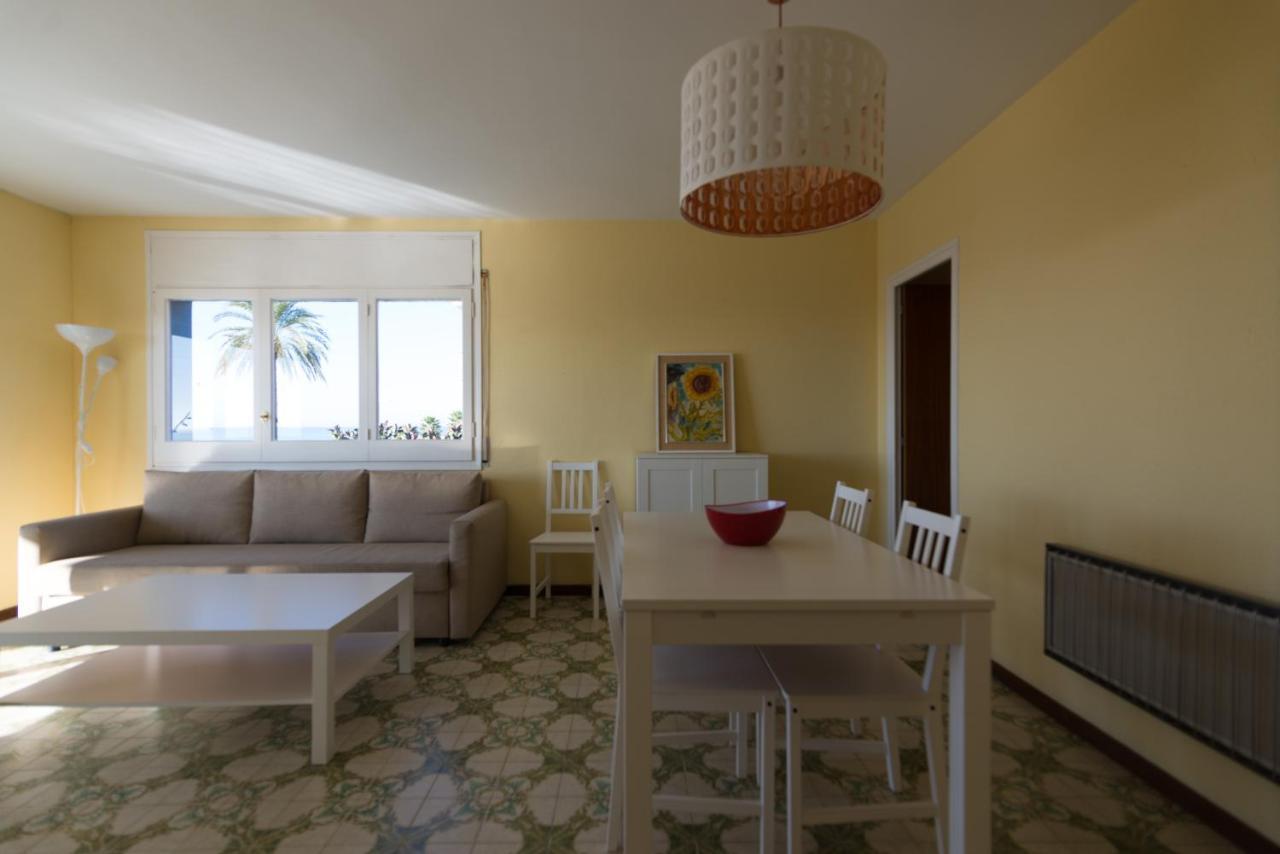 Apartamento En 1Era Linea Mar Con Terraza De 25M2 Кастельдафелс Екстер'єр фото