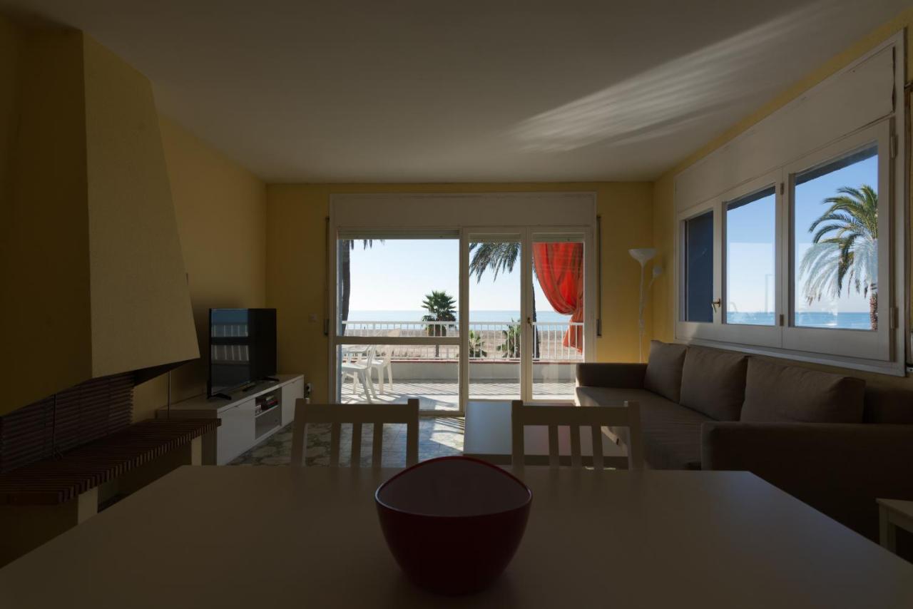 Apartamento En 1Era Linea Mar Con Terraza De 25M2 Кастельдафелс Екстер'єр фото