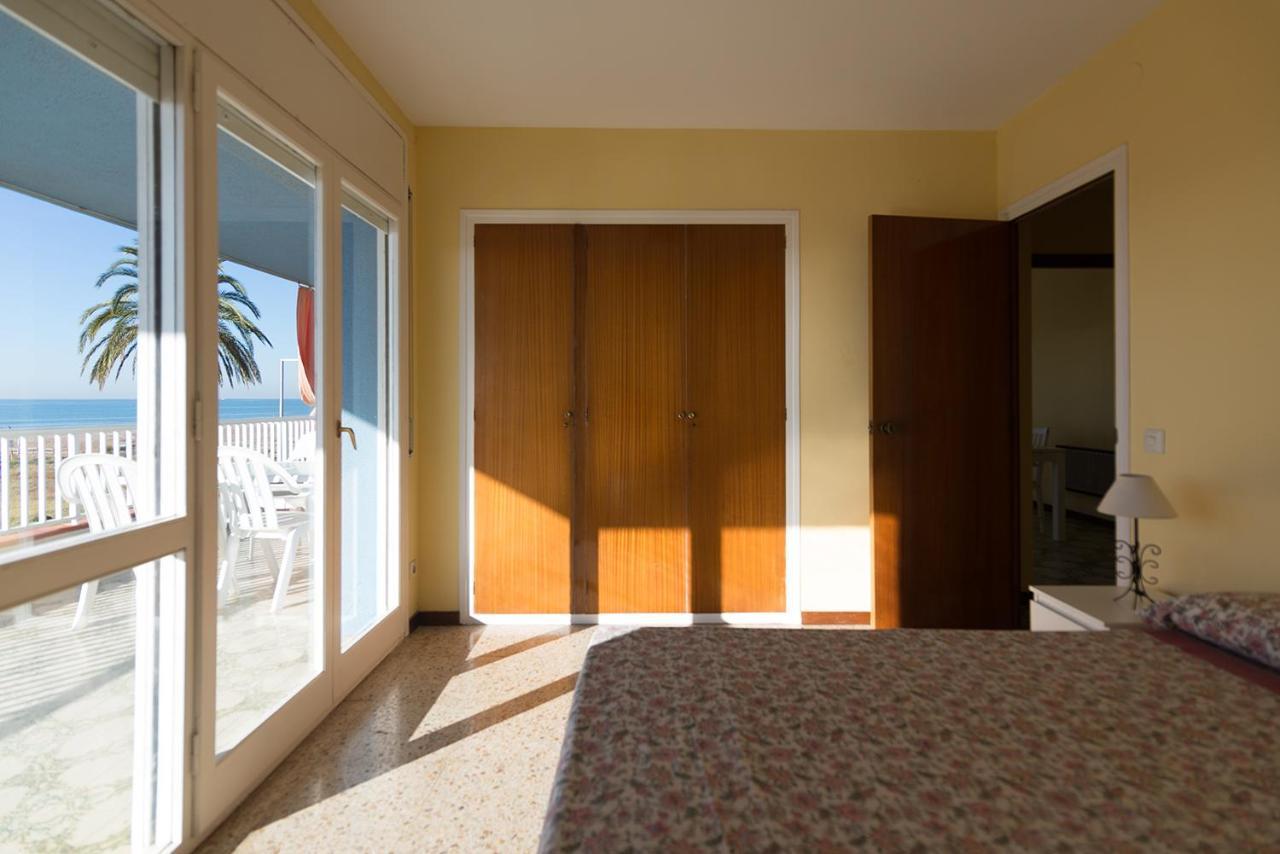Apartamento En 1Era Linea Mar Con Terraza De 25M2 Кастельдафелс Екстер'єр фото